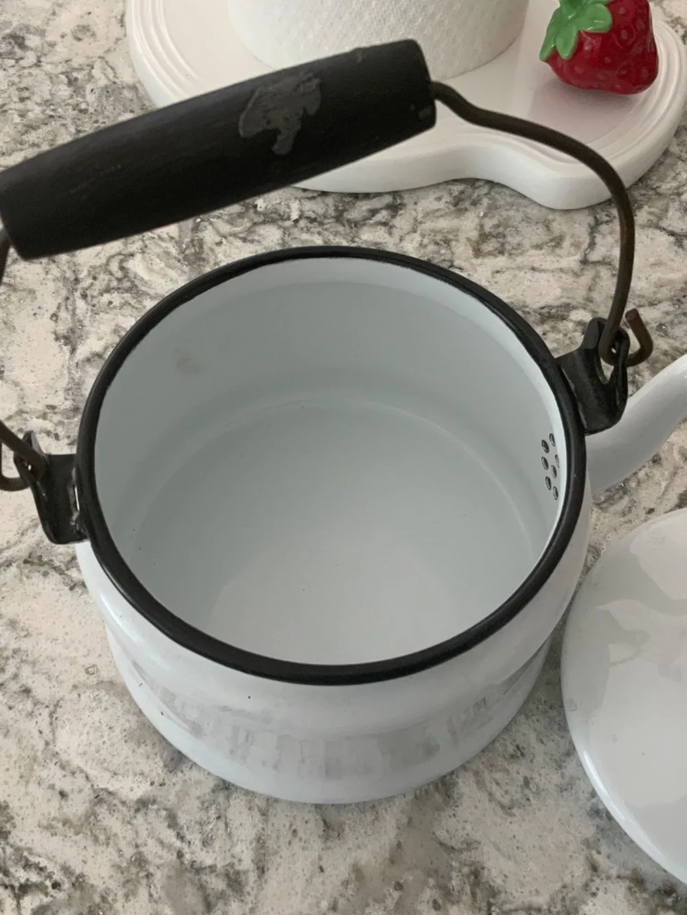 Vintage White Enamelware Tea Kettle – Farmhouse Cottage Kitchen